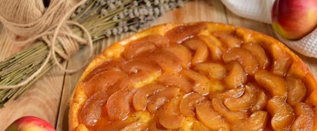 Το Tarte Tatin είναι μια γαλλική μηλόπιτα ανάποδα.  Tarte Tatin ή ανάποδη μηλόπιτα Συνταγή για ανάποδη πίτα με μήλα και καραμέλα